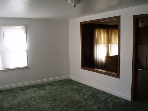 Living Room Pass-Thru