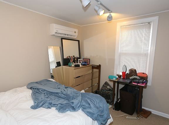 4th image of 1116 N Hermitage Ave #_tw0_ef