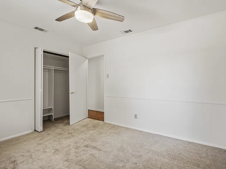 15721 Mapleview Cir — Photo 19