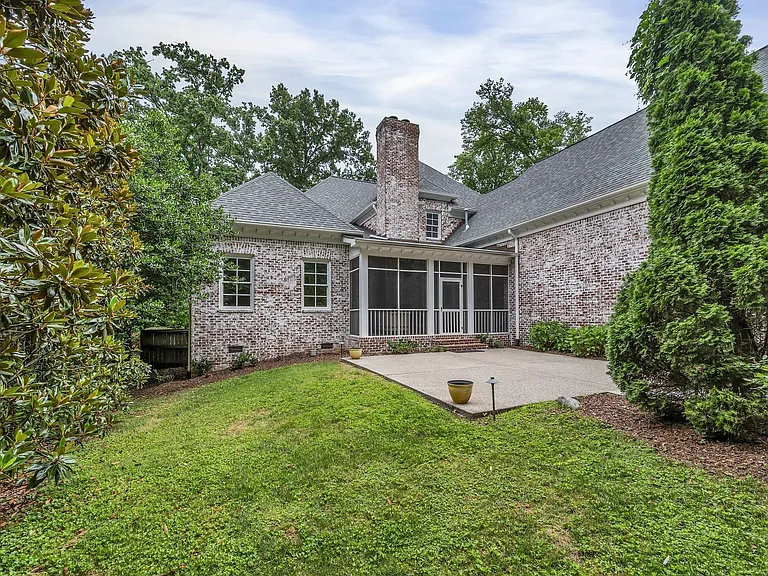 3205 Woodlawn Dr — Photo 39