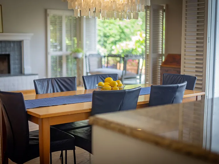 413 W Matilija St — Photo 15