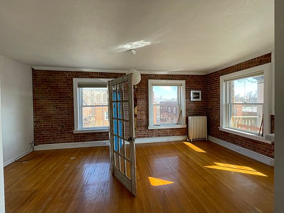 2nd image of 1356 N Pearl St APT 312