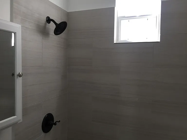 2415 S Ridgeley Dr — Photo 13