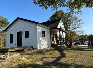 86 Fore St, Oxford, ME 04270