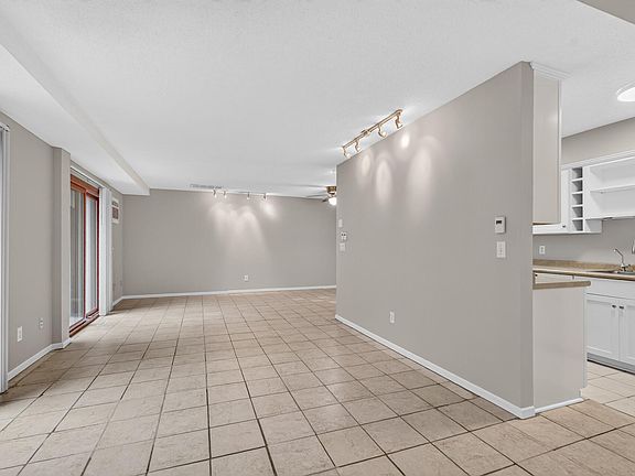 5th image of 2502 Unity Ave N