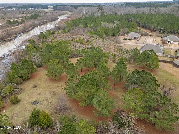 4th image of 3 Stonebridge Blvd