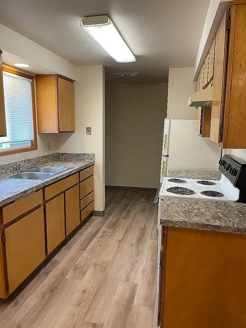 1 bed, 630 sqft, $1,300 — Photo 4