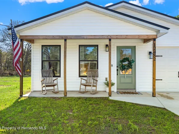 12482 Mountain Plover Rd, Weeki Wachee, FL 34614