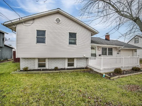 1529 101st St, Niagara Falls, NY 14304