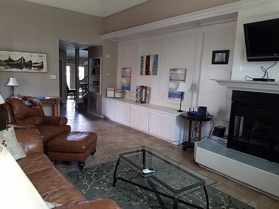 4th image of 3414 Wellsprings Dr
