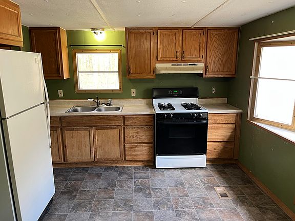 3rd image of 119 Forest Park Ct