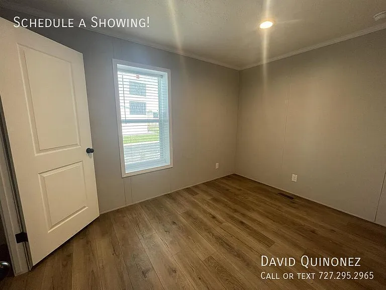 701 W Mill St #175 — Photo 12