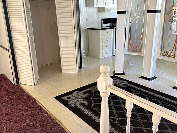 4th image of 53 Bluebell Ln