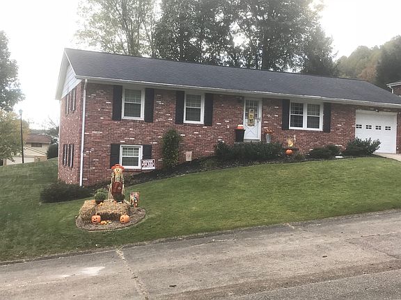 2nd image of 7002 Kanawha Farm Cir