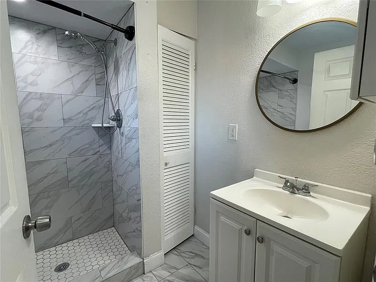 1208 Carlton Ave — Photo 21