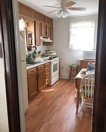 3rd image of 6622 Roosevelt Ave