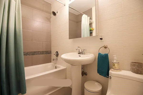 Rented by East Williamsburg Realty Inc | media 10