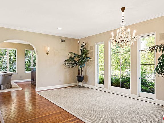 5th image of 94 Fremont Pl