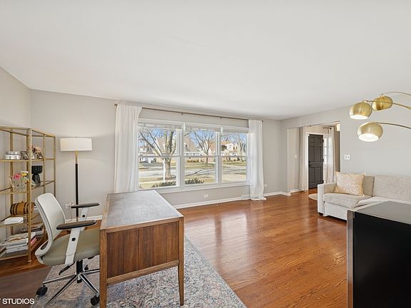 5th image of 1125 N Dryden Ave