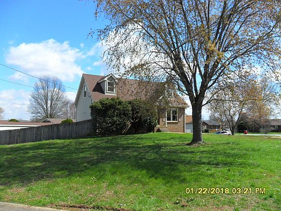 3rd image of 101 Cornelia Ct