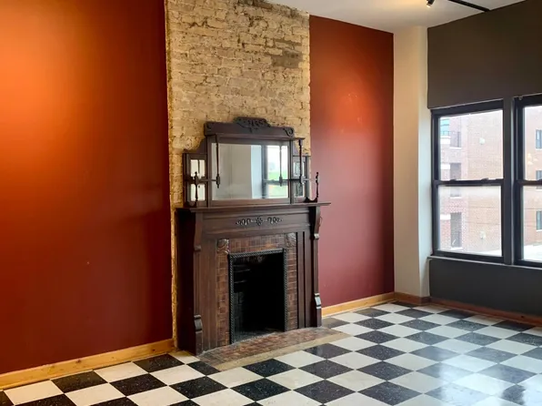 1317 W Grand Ave #3F, Chicago, IL 60642