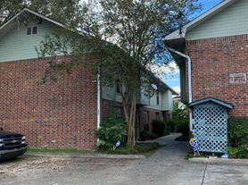 431 W Drive West Dr, Baton Rouge, LA