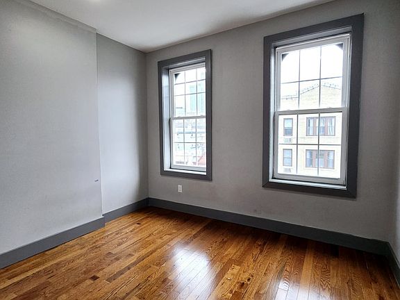 3rd image of 39 Van Wagenen Ave APT 1