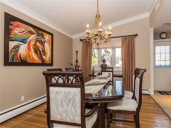 4th image of 6 Helen Pl