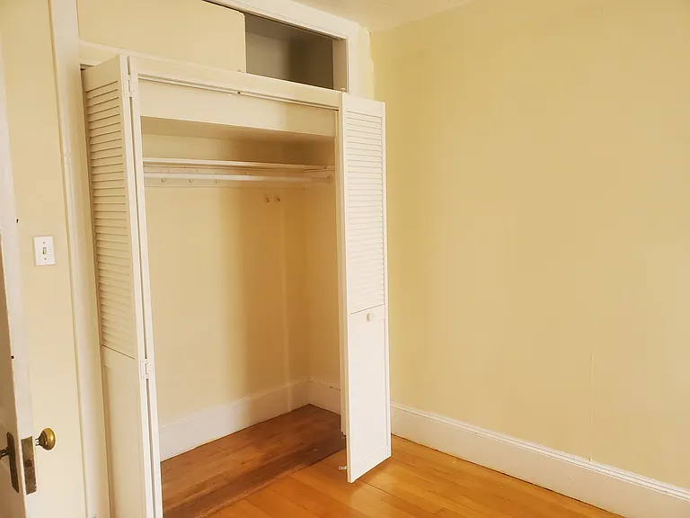 25 Fairfield St — Photo 1