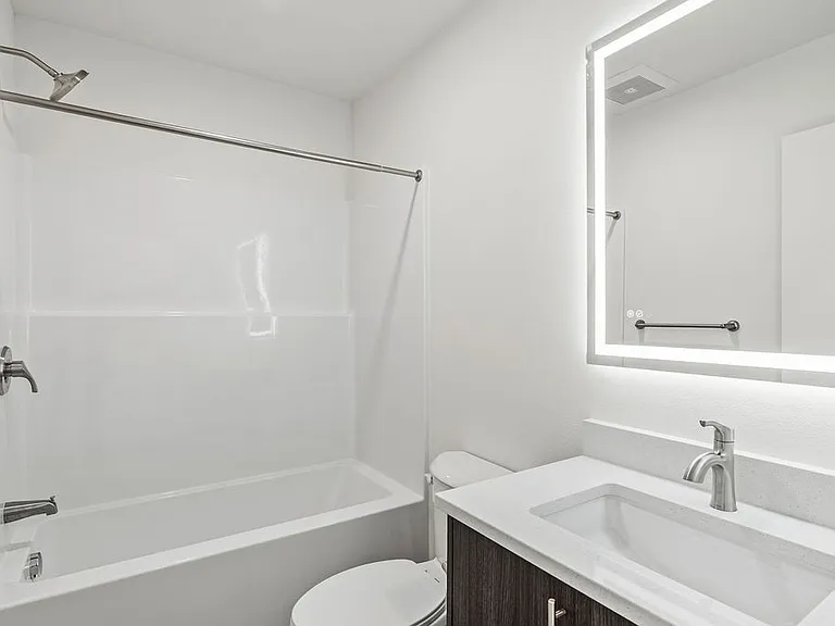 2175 SE Stark St — Photo 11