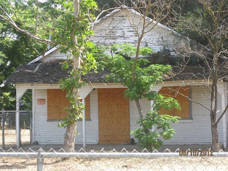 2nd image of 972 N Golden Gate Ave