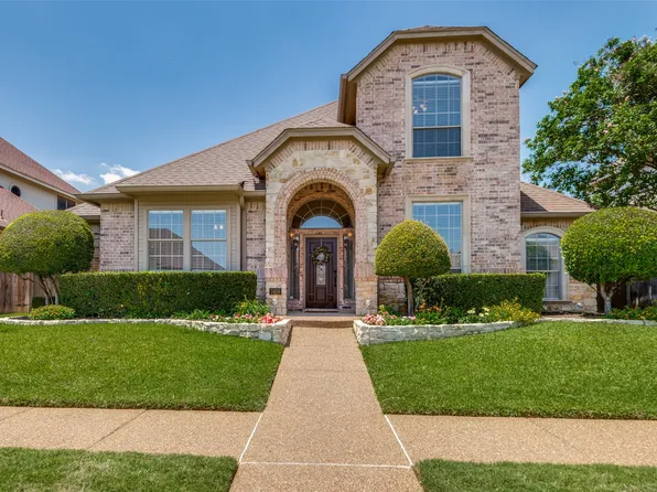 2409 Bedford Cir, Bedford, TX 76021