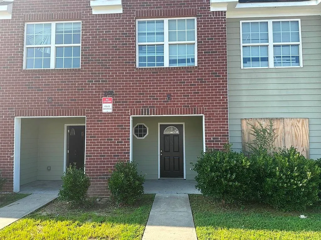 1026 Wheel House Ln photo 1
