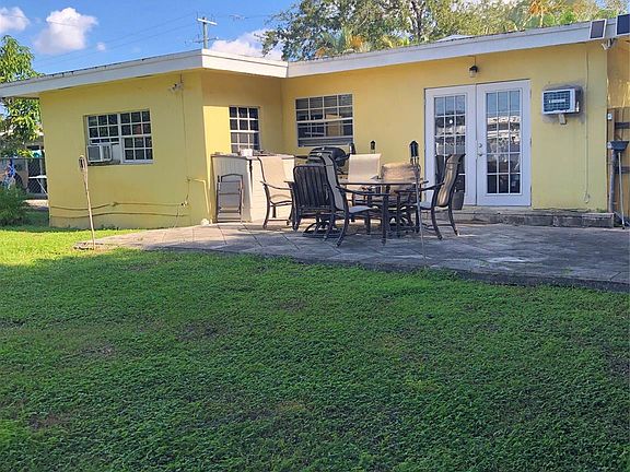 2nd image of 2314 N 26th Avenue