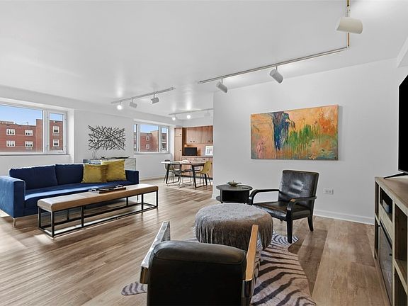 2nd image of 128 N Craig St APT 712