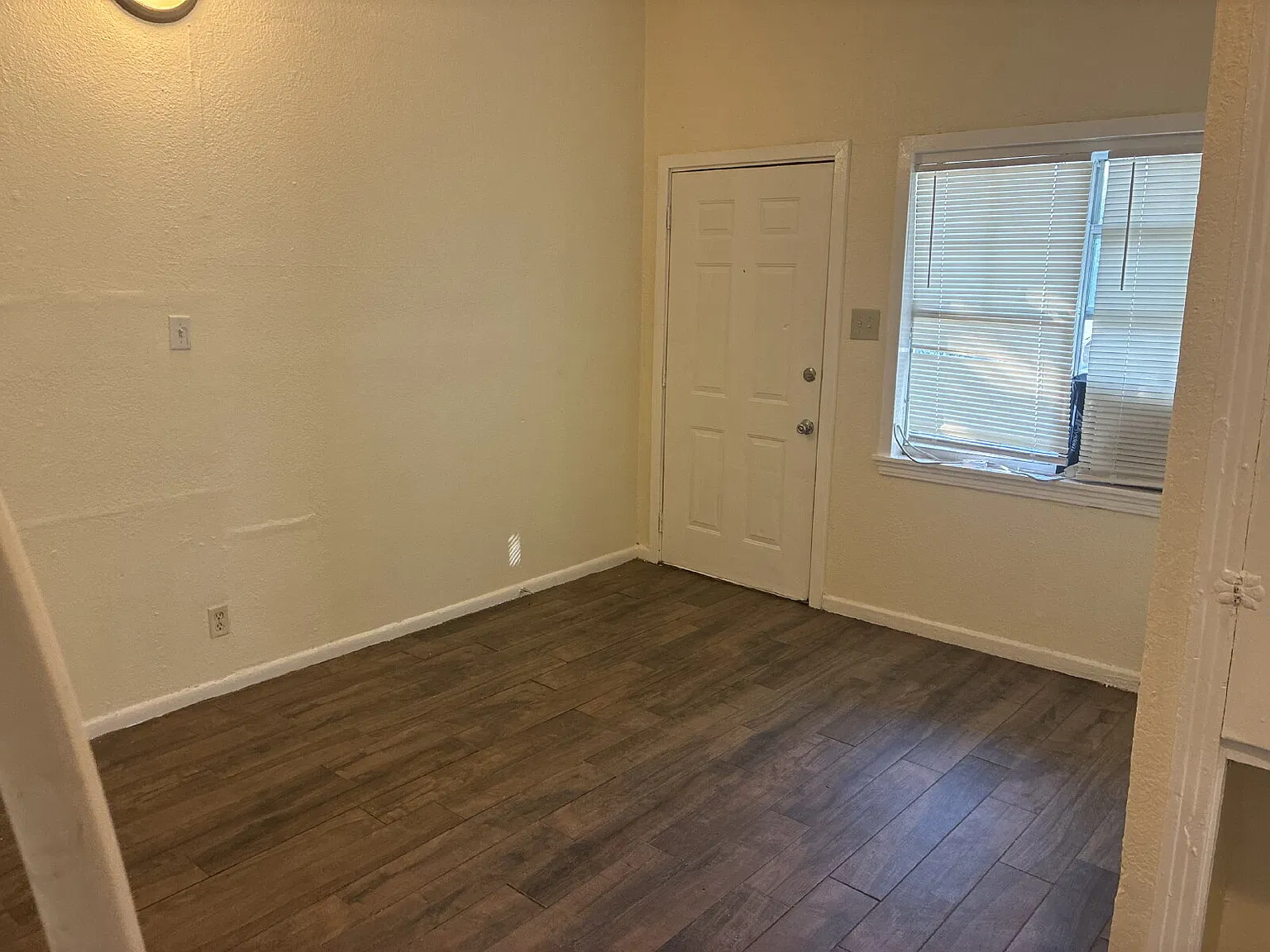 1 bed, 1.0 bath, 650 sqft, $795 — Photo 3