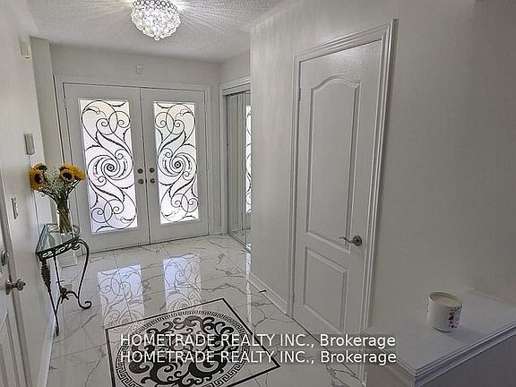 2nd image of 4861 Verdi St