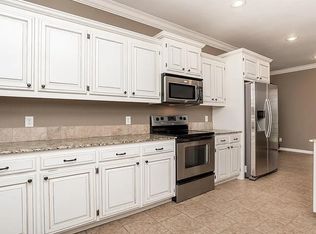 1588 N Hazeltine Dr, Fayetteville, AR 72704