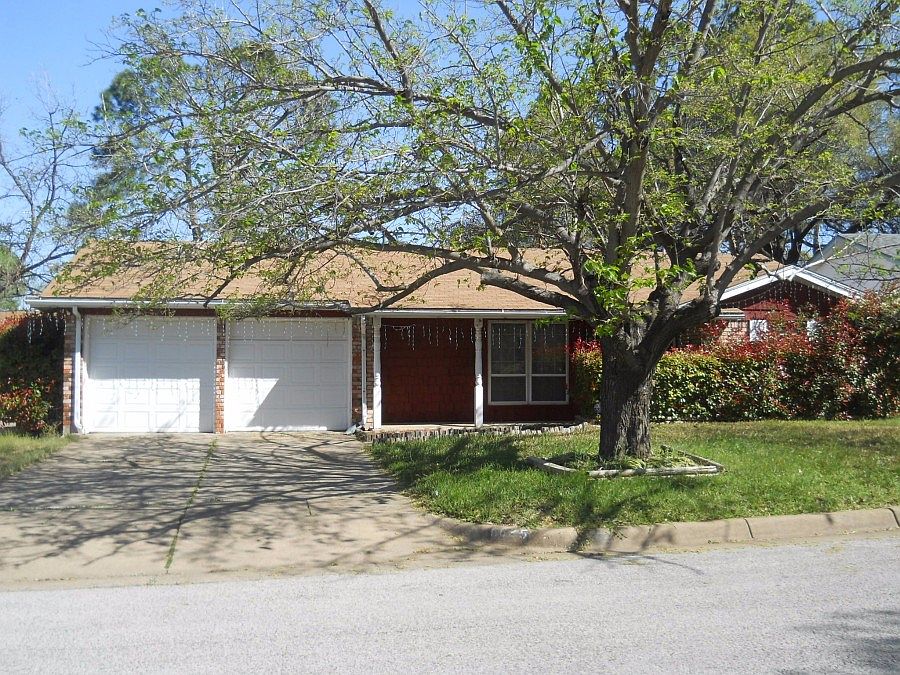 1st image of 6625 Yolanda Dr