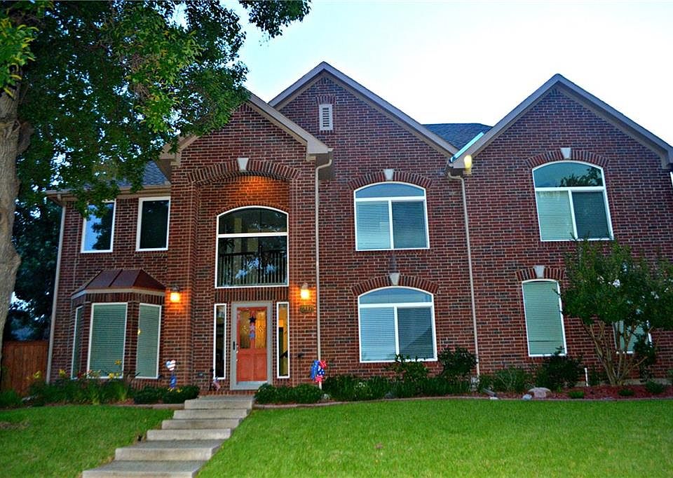 1st image of 2817 Lake Flower Dr