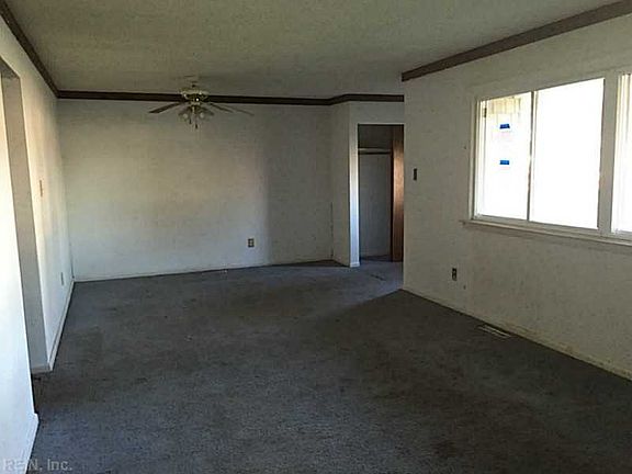 5th image of 3509 S Plaza Trail