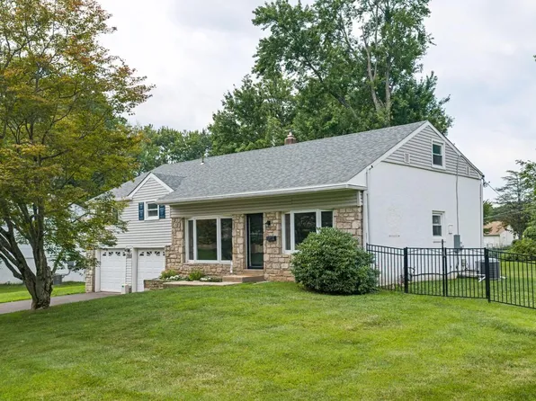 178 Willow Dr, Warminster, PA 18974
