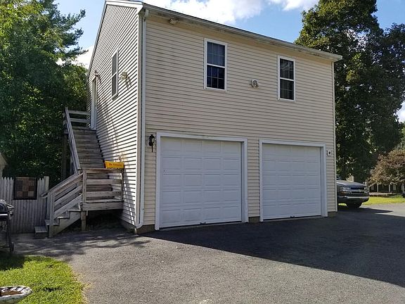 3rd image of 1689 Central St