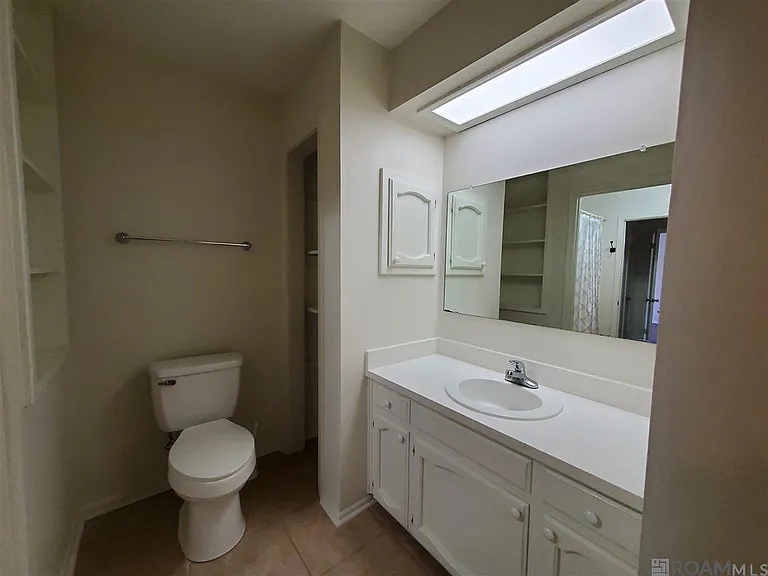 5151 Everett Ln — Photo 14