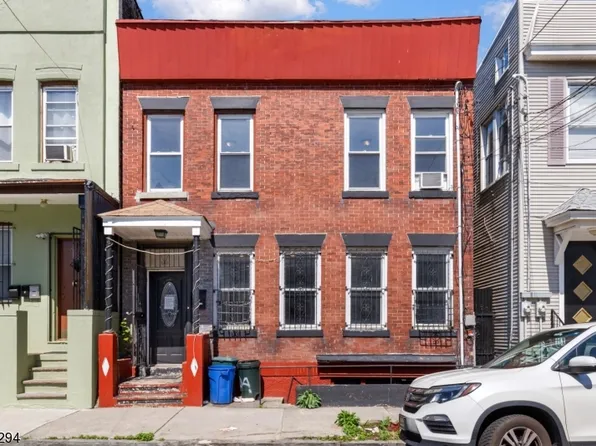 554 N 9Th St, Newark City, NJ 07107