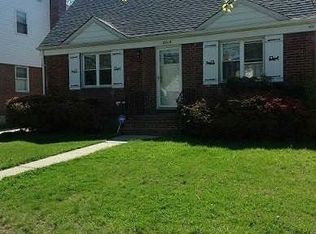 27014 77th Ave, New Hyde Park, NY 11040