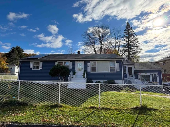 8 Taunton St, Worcester, MA 01604