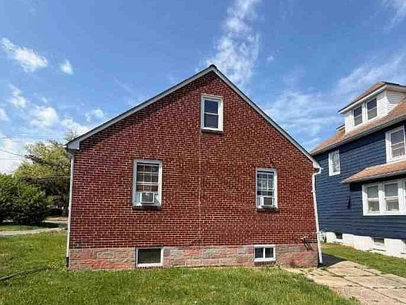 2nd image of 4507 Kenwood Ave