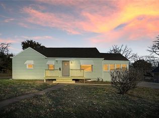 8301 Highland Ave, Kansas City, MO 64131