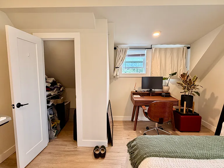1609 E Columbia St #4 — Photo 11
